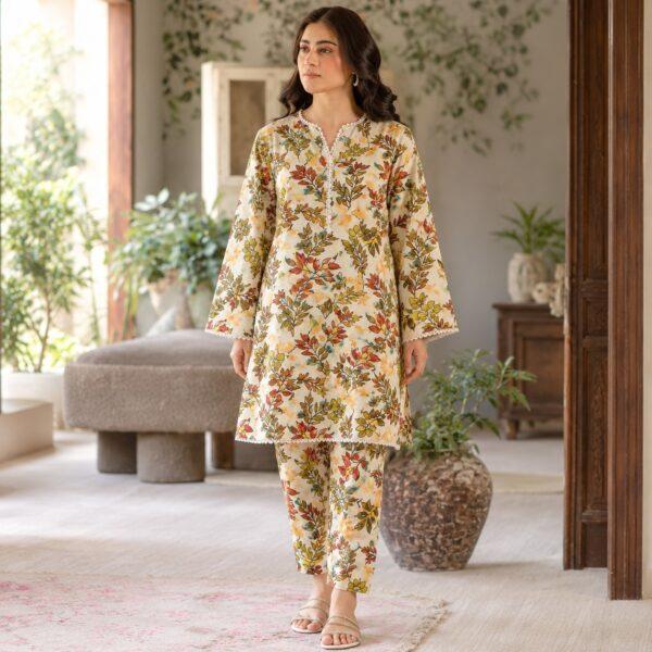 Safa Marwa Brand Tarkashi Linen 2PC - Winter Collection Design No. 08