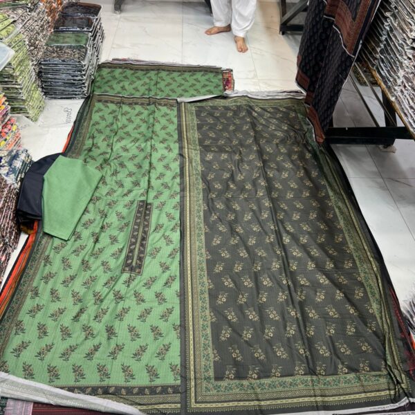 Safa Marwa Original Brand Printed Dhanak – Winter Collection 3 Piece Suit Women Dresses Design No 23