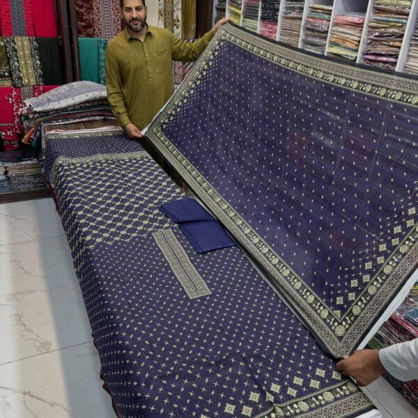 Chamak Damak Lawn Digital Printed 3 Piece Suit - Women Wear Design No. 17