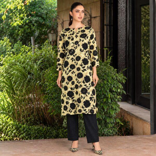 Safa Marwa Brand Printed Slub Karandi 2pc Suit - Design No. 7